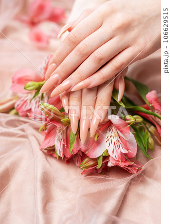 Elegant pastel pink natural manicure. 106629515