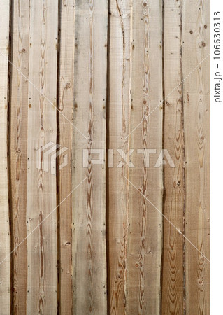 木の外壁　木目テクスチャ 106630313