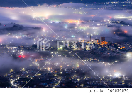 《埼玉県》秩父の雲海夜景・幻想的な風景 106630670