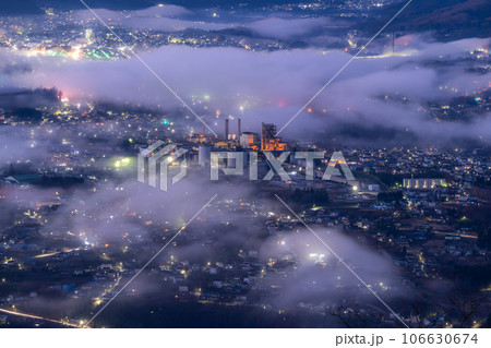 《埼玉県》秩父の雲海夜景・幻想的な風景 106630674