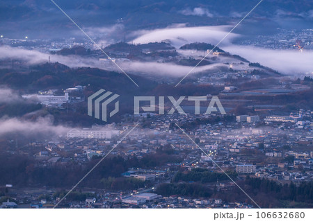 《埼玉県》秩父の雲海・幻想的な風景 106632680