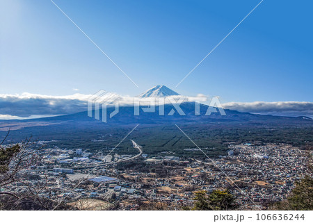 天上山(カチカチ山)展望広場から望む富士山 天上山(カチカチ山)展望広場から望む富士山 106636244