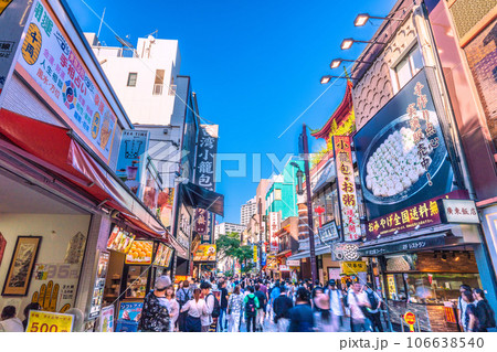 日本の横浜都市景観 賑わう横浜中華街・中華街大通りなどを望む。感染爆発はない=8月 日本の横浜都市景観 賑わう横浜中華街・中華街大通りなどを望む。感染爆発はない=8月 106638540