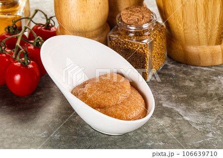 Cod fish roe snack in the bowl 106639710