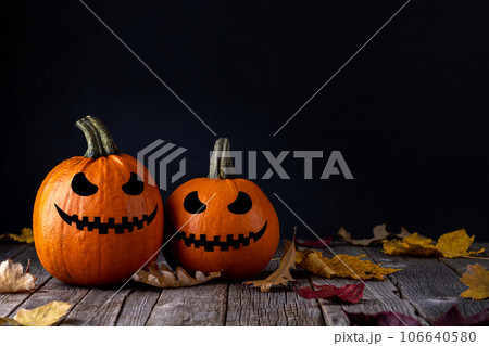 Halloween pumpkins 106640580