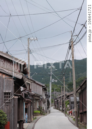 黄金時代の面影が残る佐渡金山_相川地区の街並み 黄金時代の面影が残る佐渡金山_相川地区の街並み 106641721