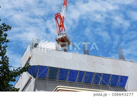 ビルの建設工事 106643277