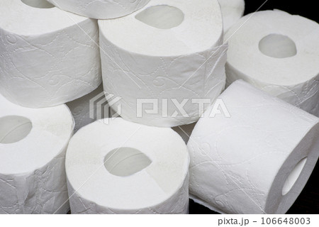 Rolls of toilet paper. Lots of toilet paper rolls. Soft hygienic paper 106648003