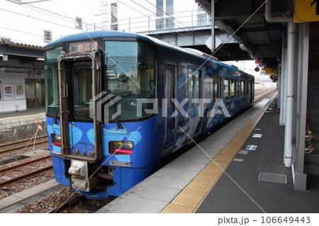 日本海ひすいラインET122形（市振⇔直江津） 106649443