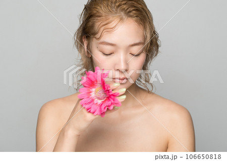 portrait portrait 106650818