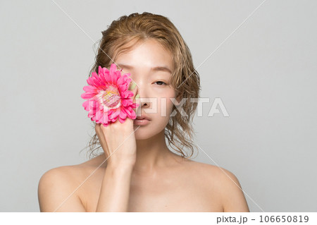 portrait portrait 106650819