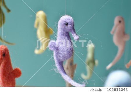 カラフルなフェルトのタツノオトシゴ                  カラフルなフェルトのタツノオトシゴ                  106651048