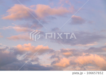 淡い夕焼け空 106657852