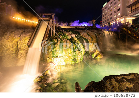 《群馬県》草津温泉湯畑・俯瞰撮影 《群馬県》草津温泉湯畑・俯瞰撮影 106658772