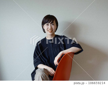 女性ポートレート 106659214