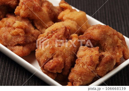 鶏の唐揚げ 鶏の唐揚げ 106668139