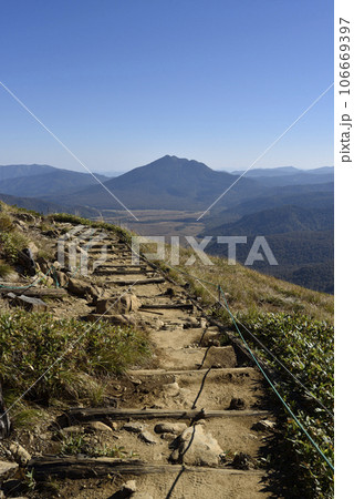 至仏山登山、尾瀬、群馬県 至仏山登山、尾瀬、群馬県 106669397