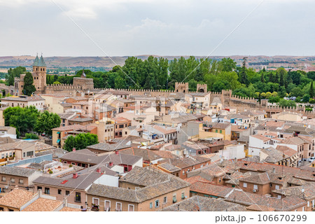 世界遺産 古都トレド(スペイン) 街並み 世界遺産 古都トレド(スペイン) 街並み 106670299