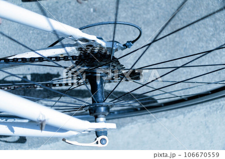 錆びた自転車のチェーン 錆びた自転車のチェーン 106670559