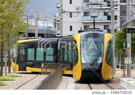 開業前の宇都宮ライトレール試運転列車（LIGHTLINE） 106670910