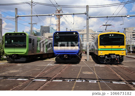 新型車両の勢揃い 106673182