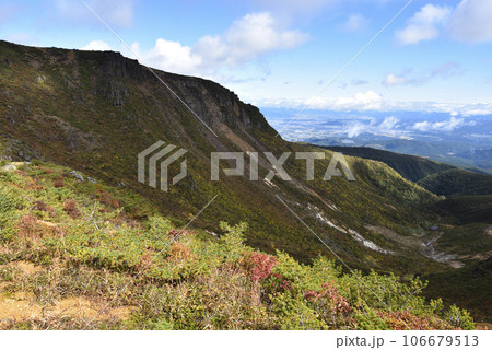 安達太良山登山、二本松市、福島県 安達太良山登山、二本松市、福島県 106679513
