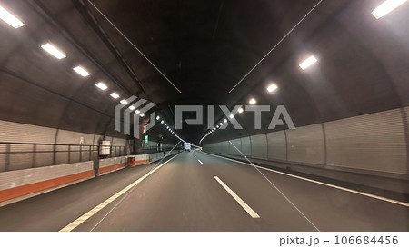 高速道路のトンネル 高速道路のトンネル 106684456