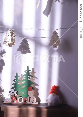 クリスマスの飾り付け 106685839