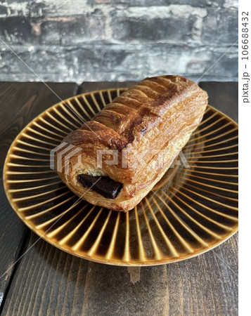 パン・オ・ショコラ パン・オ・ショコラ 106688432