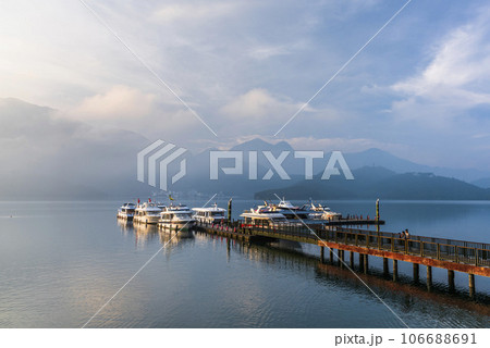 The scenery of the Yacht Marina at Sun Moon Lake in the morning is a famous attraction in Nantou, Taiwan. 106688691