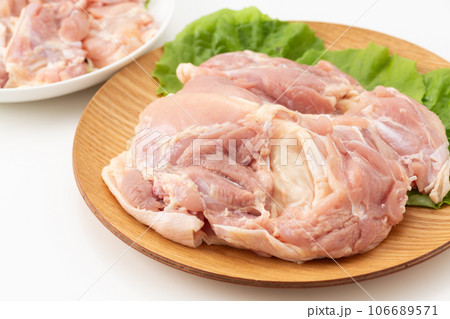 鶏もも肉 106689571