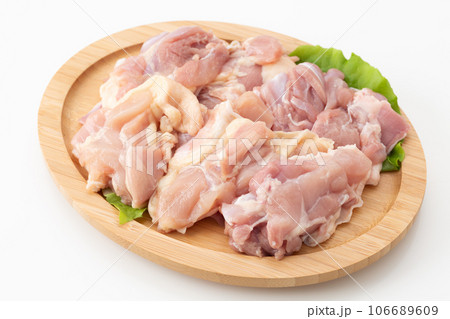 鶏もも肉 106689609