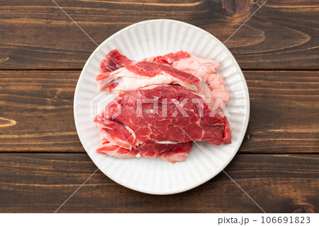 煮込み用の牛すじ肉 106691823