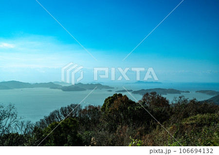 冬晴れの幻虹台から見た笠岡諸島2 岡山県笠岡市 冬晴れの幻虹台から見た笠岡諸島2 岡山県笠岡市 106694132