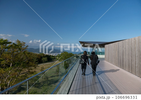 roof top of Nihondaira Terrace with Shimizu city and mt. Fuji, Shizuoka 106696331