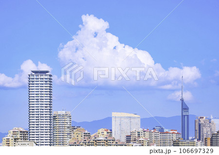 美しい福岡の都市風景 106697329
