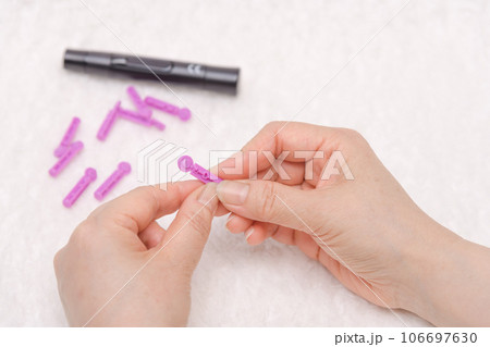 【糖尿病の血糖値測定 針】 【糖尿病の血糖値測定 針】 106697630