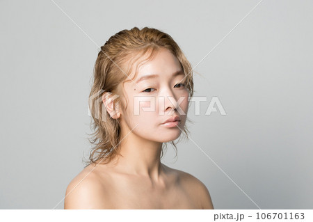portrait 106701163