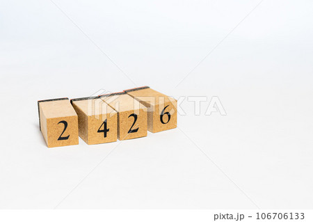 木のブロック 数字 2426 木のブロック 数字 2426 106706133