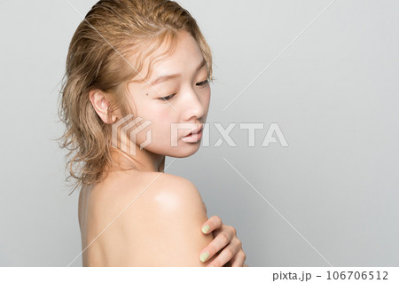 portrait portrait 106706512