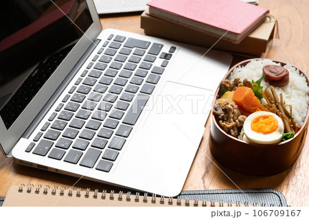 弁当　オフィス 106709167