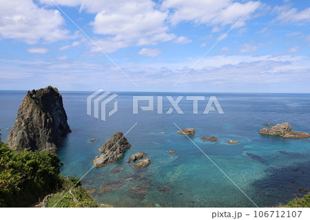 北海道、積丹半島ドライブ、八月の爽やかな風と共に、積丹ブルーの海をシーニックウェイでトレッキング 北海道、積丹半島ドライブ、八月の爽やかな風と共に、積丹ブルーの海をシーニックウェイでトレッキング 106712107