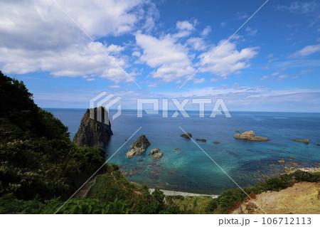 北海道、積丹半島ドライブ、八月の爽やかな風と共に、積丹ブルーの海をシーニックウェイでトレッキング 北海道、積丹半島ドライブ、八月の爽やかな風と共に、積丹ブルーの海をシーニックウェイでトレッキング 106712113