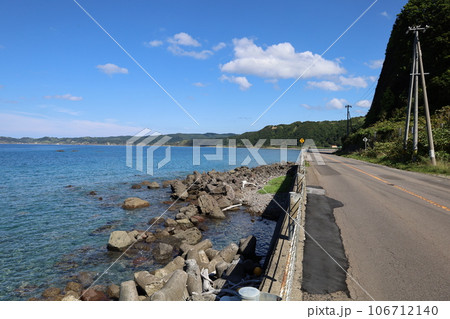 北海道、積丹半島ドライブ、八月の爽やかな風と共に、積丹ブルーの海をシーニックウェイでトレッキング 北海道、積丹半島ドライブ、八月の爽やかな風と共に、積丹ブルーの海をシーニックウェイでトレッキング 106712140