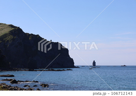 北海道、積丹半島ドライブ、八月の爽やかな風と共に、積丹ブルーの海をシーニックウェイでトレッキング 北海道、積丹半島ドライブ、八月の爽やかな風と共に、積丹ブルーの海をシーニックウェイでトレッキング 106712143