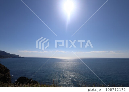 北海道、積丹半島ドライブ、八月の爽やかな風と共に、積丹ブルーの海をシーニックウェイでトレッキング 北海道、積丹半島ドライブ、八月の爽やかな風と共に、積丹ブルーの海をシーニックウェイでトレッキング 106712172