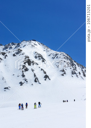富山_初春の立山室堂の絶景 富山_初春の立山室堂の絶景 106713201