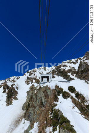 富山_立山ロープウェイと大観峰の雪景色絶景 富山_立山ロープウェイと大観峰の雪景色絶景 106713455