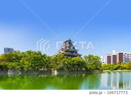 広島城 は 毛利輝元 が 太田川 河口 の デルタ地帯 に築いた 平城 【 広島市 の 風景 】 広島城 は 毛利輝元 が 太田川 河口 の デルタ地帯 に築いた 平城 【 広島市 の 風景 】 106717773