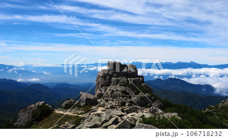 山梨県 金峰山山頂 五丈岩 106718232